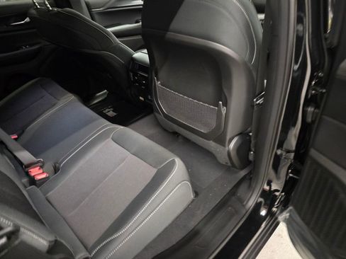 New 2025 Jeep Grand Cherokee Laredo w/ Luxury Tech Group I RWD image 30
