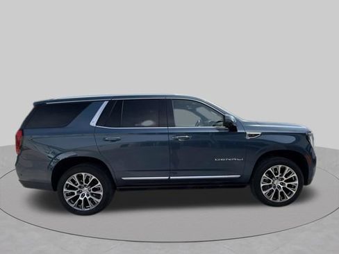 Used 2025 GMC Yukon Denali w/ Sun & Power Step Package AWD/4WD image 2