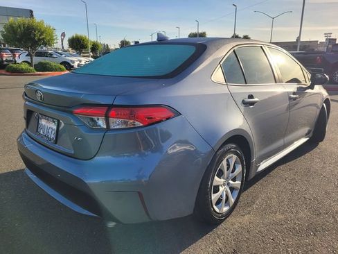 Used 2020 Toyota Corolla LE FWD image 4