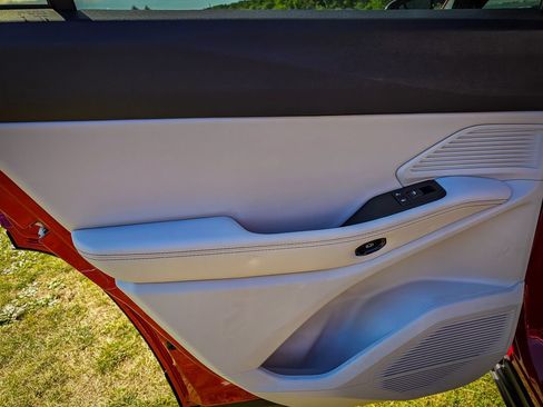 New 2026 Jeep Cherokee Limited AWD/4WD image 26