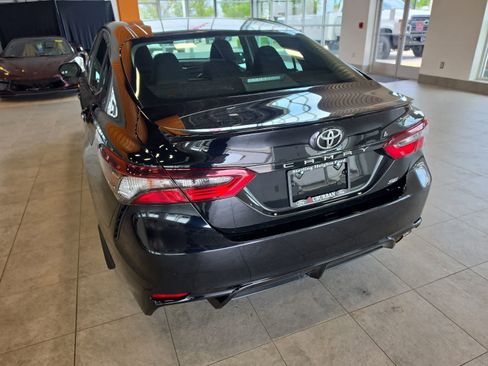 Used 2024 Toyota Camry SE FWD image 10
