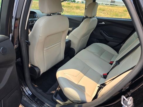 Used 2018 Ford Focus Titanium FWD image 14