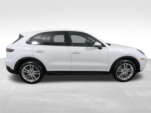 Used 2022 Porsche Cayenne AWD/4WD image 22