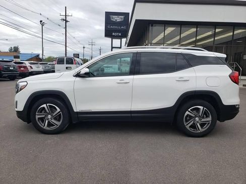 Used 2021 GMC Terrain SLT w/ Infotainment Package II AWD/4WD image 7