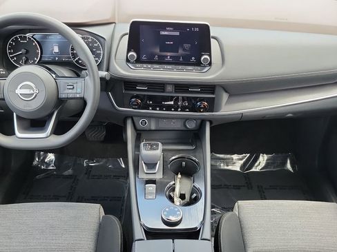 Used 2023 Nissan Rogue SV AWD/4WD image 10