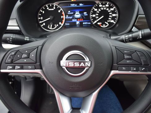 New 2025 Nissan Altima 2.5 SV image 12