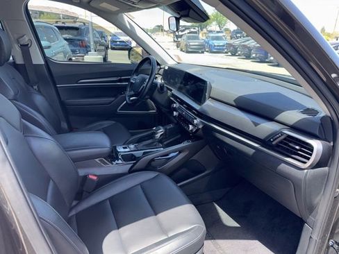 Used 2024 Kia Telluride S w/ S Sunroof Package AWD/4WD image 5