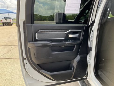Used 2023 RAM 3500 Big Horn w/ Level 1 Equipment Group AWD/4WD image 12