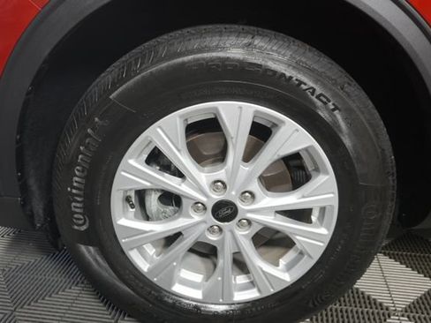 Used 2025 Ford Escape Active w/ Cold Weather Package AWD/4WD image 9