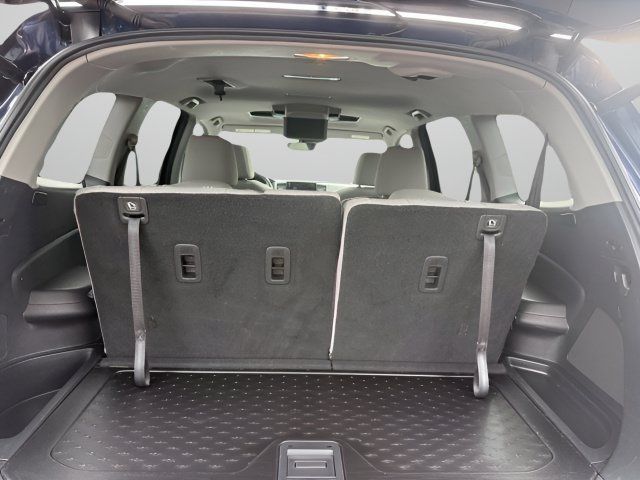 Used 2021 Honda Pilot Touring image 9