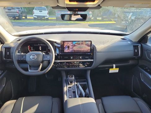 New 2026 Nissan Pathfinder SL FWD image 22