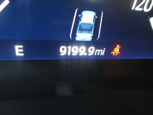 Used 2023 Ford F150 Lariat w/ Equipment Group 502A High image 31