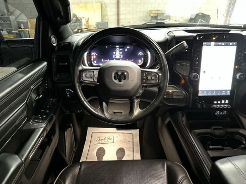 Used 2024 RAM 2500 Limited image 14