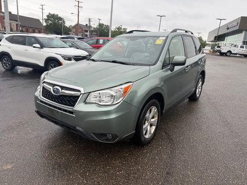 Used 2016 Subaru Forester 2.5i Premium AWD/4WD image 3
