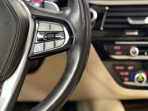 Used 2021 BMW 530i xDrive w/ Convenience Package image 33