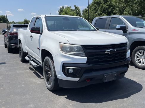 Used 2021 Chevrolet Colorado LT w/ Redline Special Edition AWD/4WD image 2