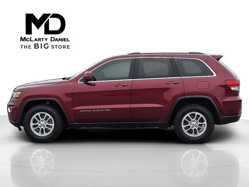Used 2020 Jeep Grand Cherokee Laredo image 3