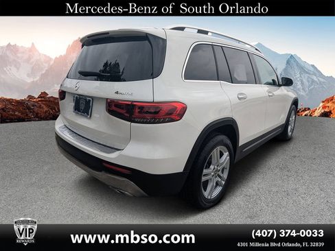 Certified 2022 Mercedes-Benz GLB 250 4MATIC w/ Premium Package Lite image 15