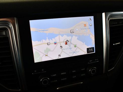 Used 2018 Porsche Macan image 14