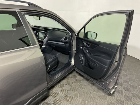 Used 2020 Subaru Forester Limited image 33