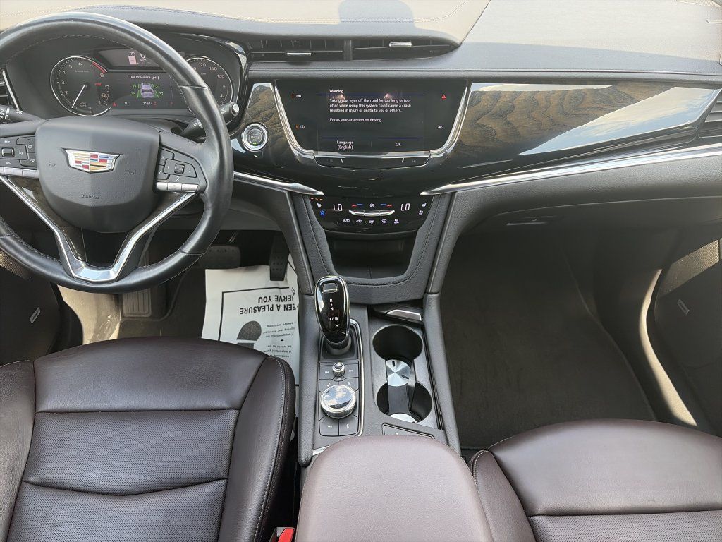 Used 2023 Cadillac XT6 Premium Luxury FWD image 14
