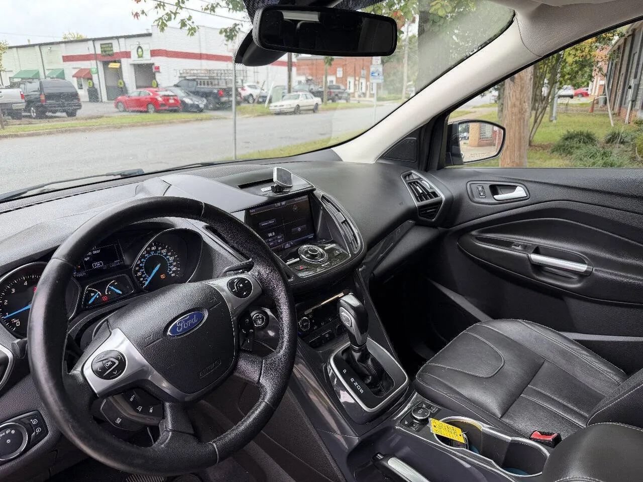 Used 2013 Ford Escape Titanium w/ Parking Technology Pkg AWD/4WD image 13
