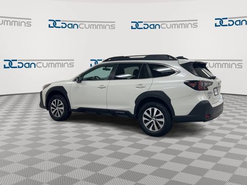 Used 2023 Subaru Outback Premium AWD/4WD image 6