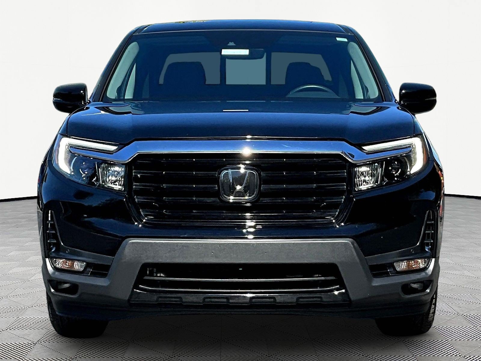 Used 2023 Honda Ridgeline RTL-E image 2