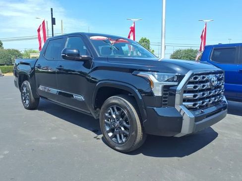 Used 2025 Toyota Tundra Platinum AWD/4WD image 1