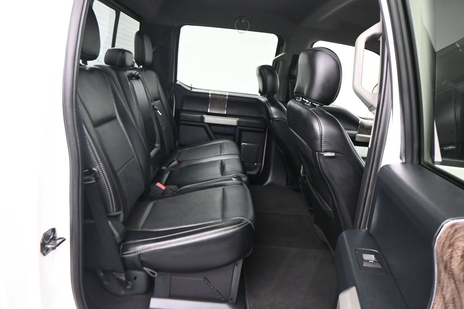 Used 2019 Ford F350 Lariat w/ Lariat Ultimate Package AWD/4WD image 10