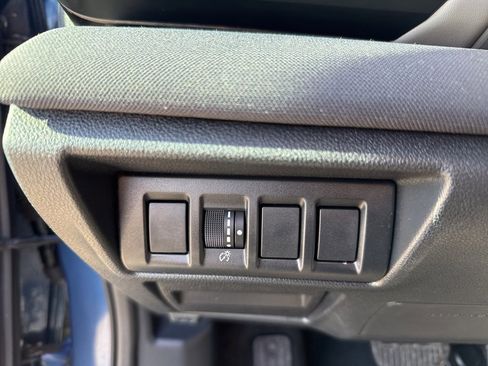 Used 2022 Subaru Outback Premium image 14