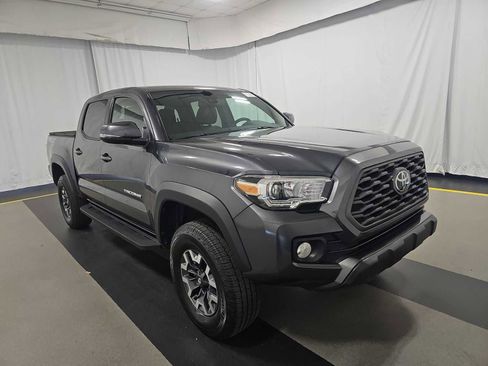 Used 2023 Toyota Tacoma TRD Off-Road w/ TRD Premium Off Road Package image 2