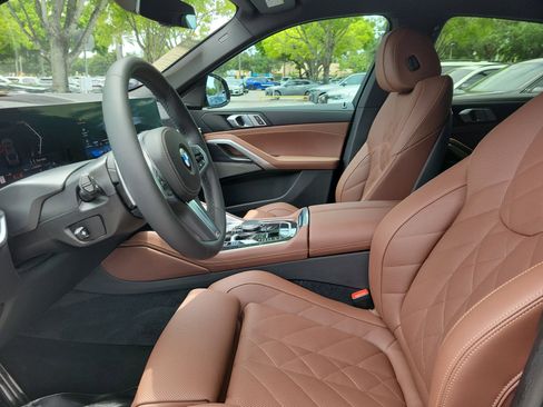 Used 2026 BMW X6 xDrive40i AWD/4WD image 16