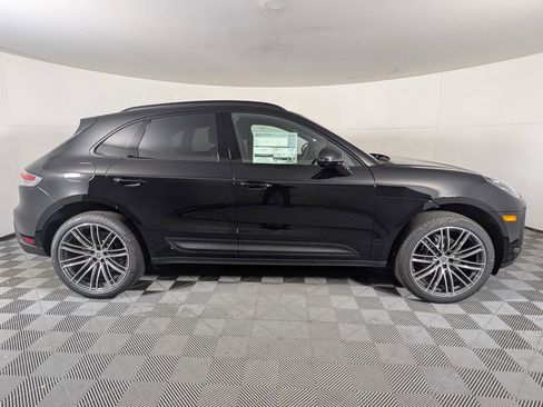 New 2026 Porsche Macan image 8