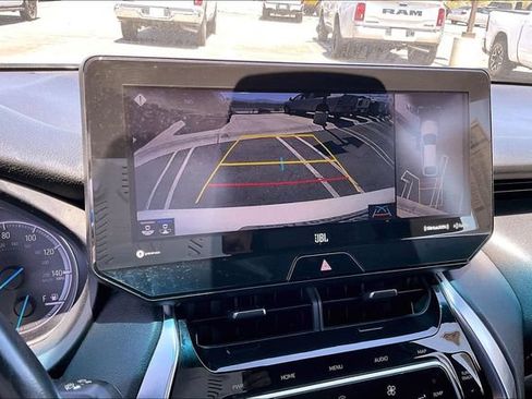 Used 2021 Toyota Venza Limited w/ Carpet Mat Package (TMS) AWD/4WD image 21