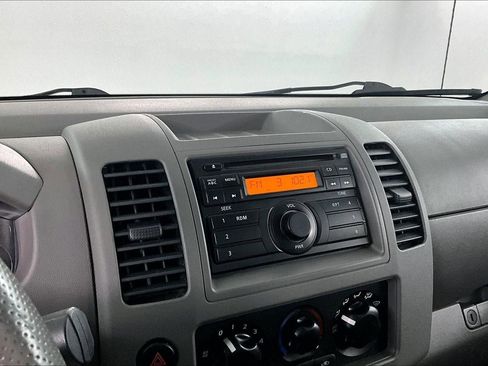 Used 2011 Nissan Frontier S image 15