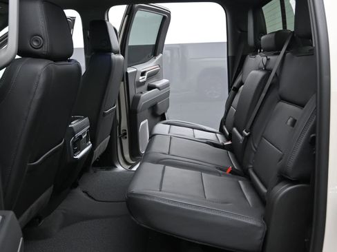 New 2026 GMC Sierra 1500 Denali w/ Technology Package image 15