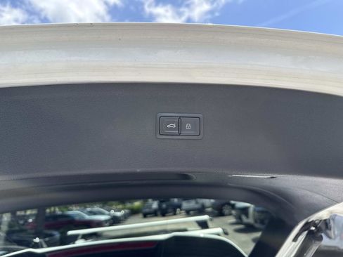 Used 2022 Audi Q5 2.0T Premium AWD/4WD image 12