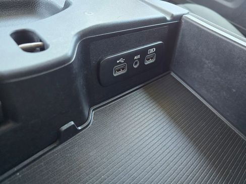 Used 2018 RAM 1500 Express w/ Express Value Package AWD/4WD image 23