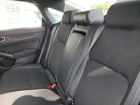 Used 2023 Honda Civic Sport image 13