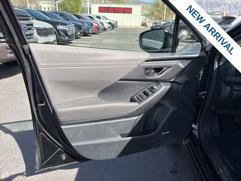 Used 2024 Subaru Crosstrek 2.5i Limited w/ Crosstrek Mirror Package image 17