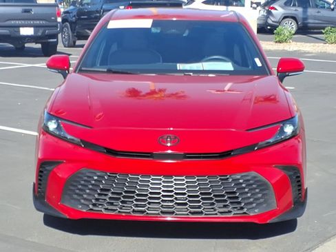 Certified 2025 Toyota Camry SE w/ Convenience Package image 2