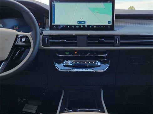 New 2026 Lincoln Corsair Premiere image 26