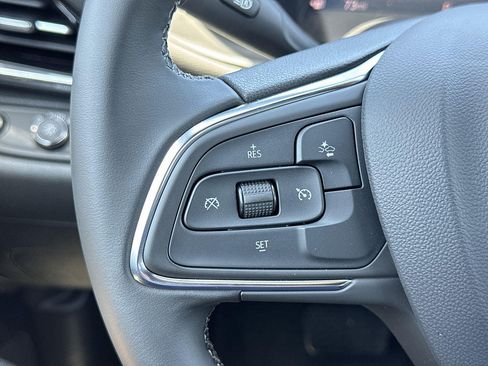 New 2026 Buick Envista Sport Touring FWD image 9