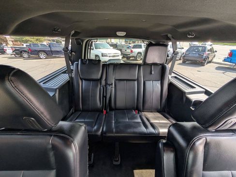 Used 2017 Ford Expedition Max Limited w/ Limited Appearance Package AWD/4WD image 15