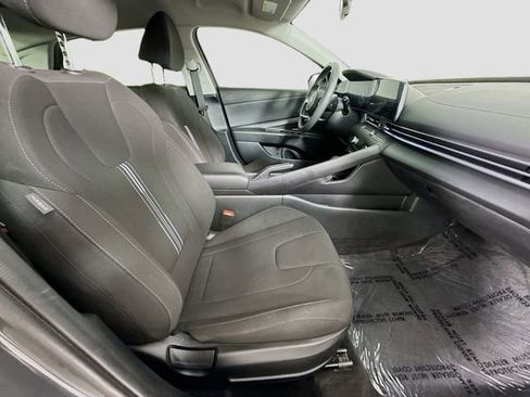 Used 2024 Hyundai Elantra SEL image 26