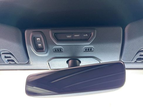 Certified 2022 Jeep Wrangler Unlimited Sahara w/ Cold Weather Group image 24