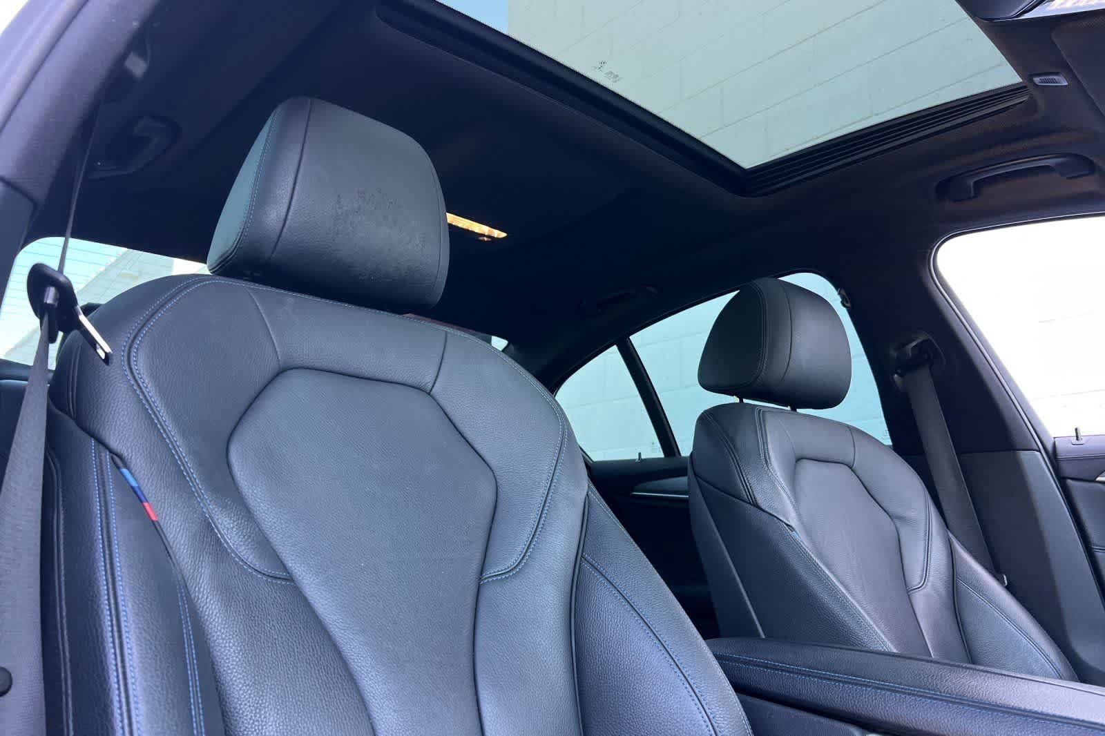 Used 2020 BMW 530i w/ M Sport Package RWD image 18
