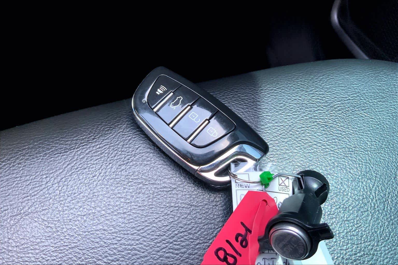 Used 2023 Jeep Compass Latitude AWD/4WD image 14
