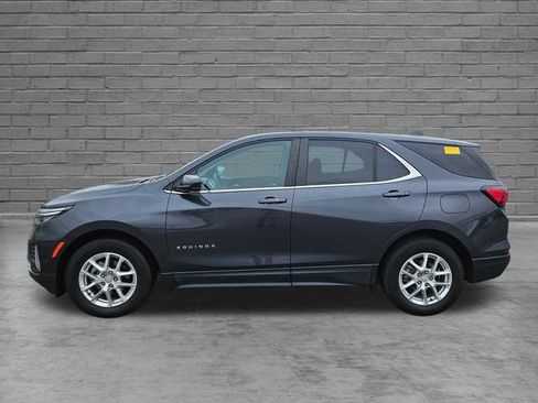 Used 2022 Chevrolet Equinox LT FWD image 2